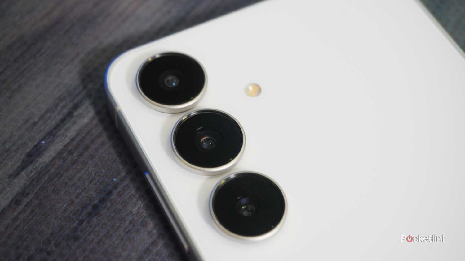 Galaxy-S25-FE-1-1