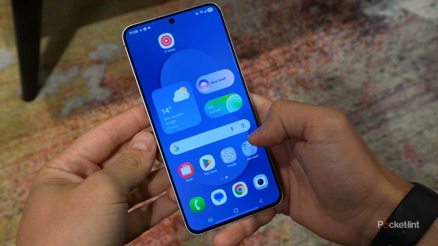 The front of the Galaxy S25 FE.