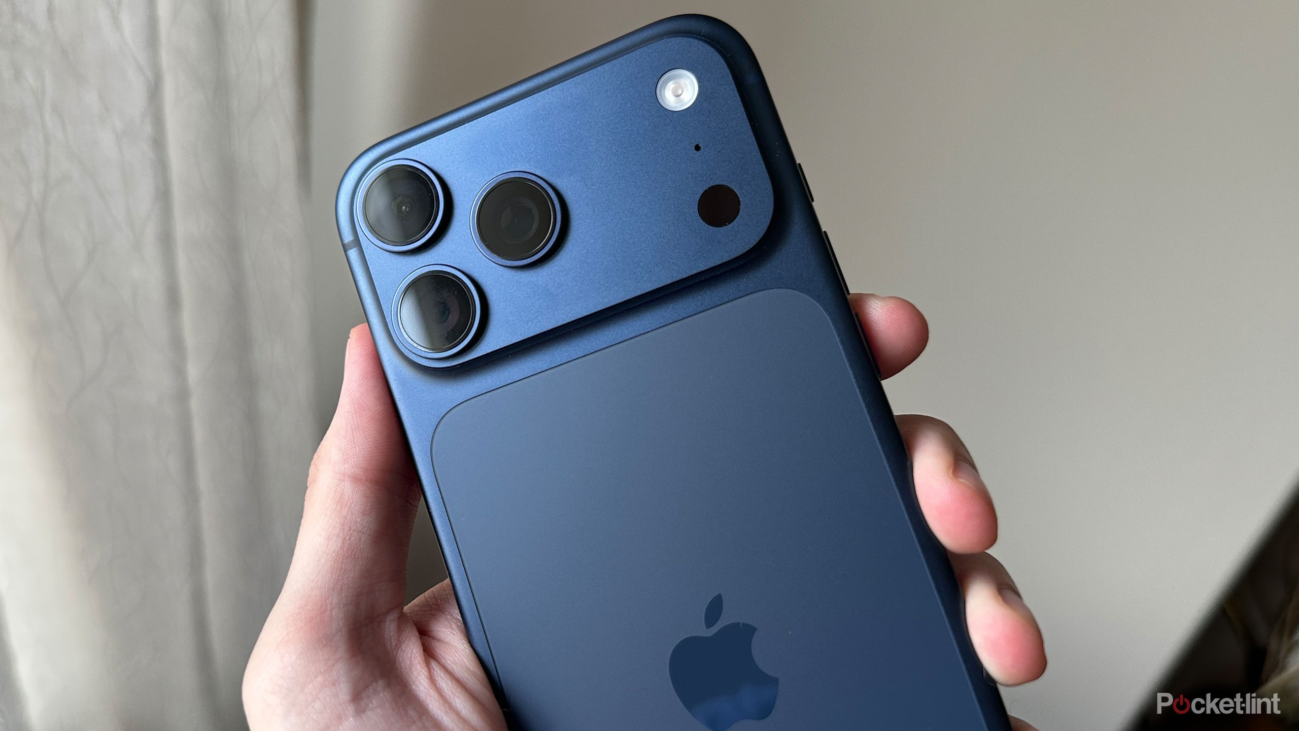 iPhone 17 Pro Max cameras.