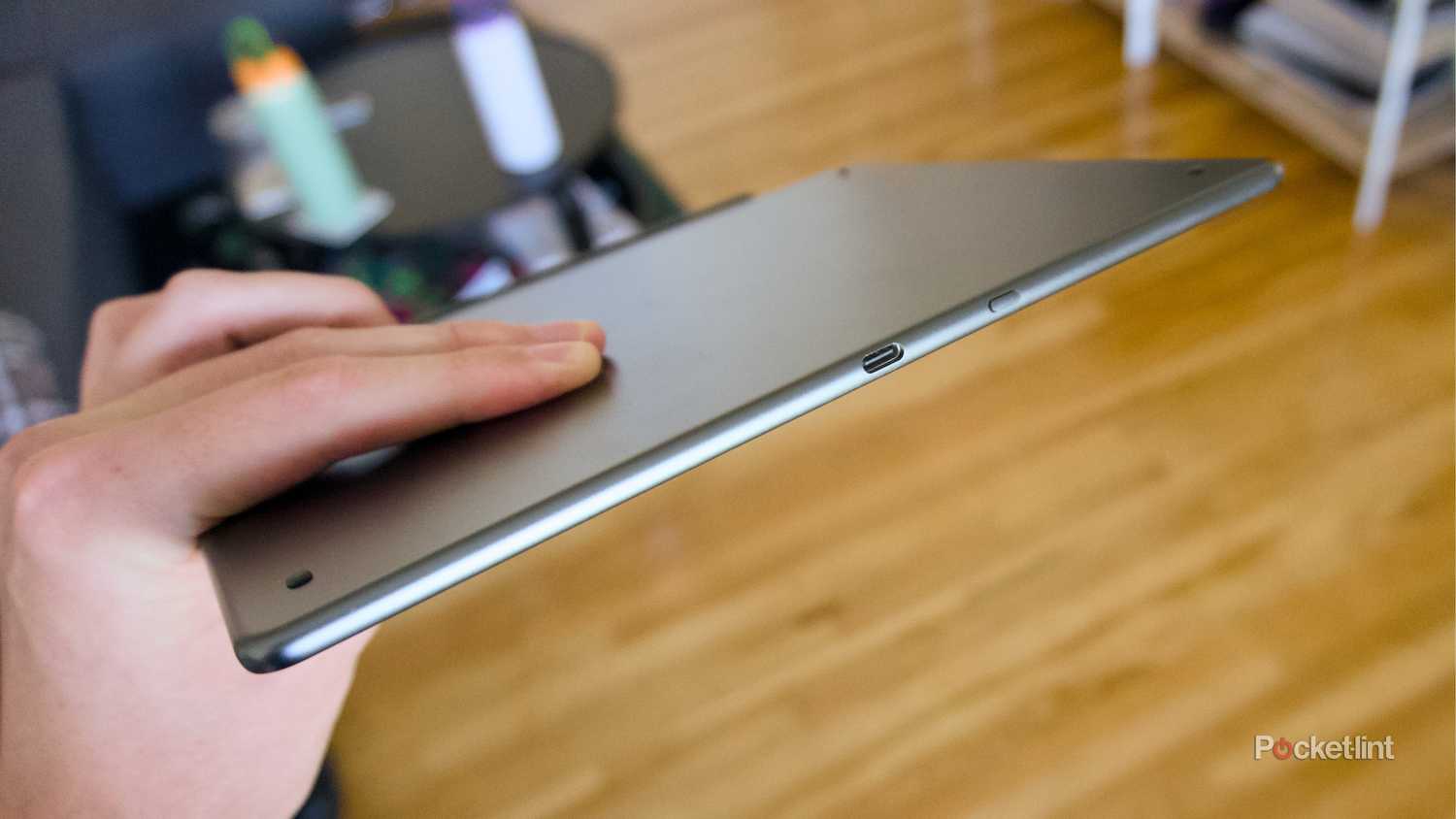 The side button and USB-C port on a Kindle Scribe.