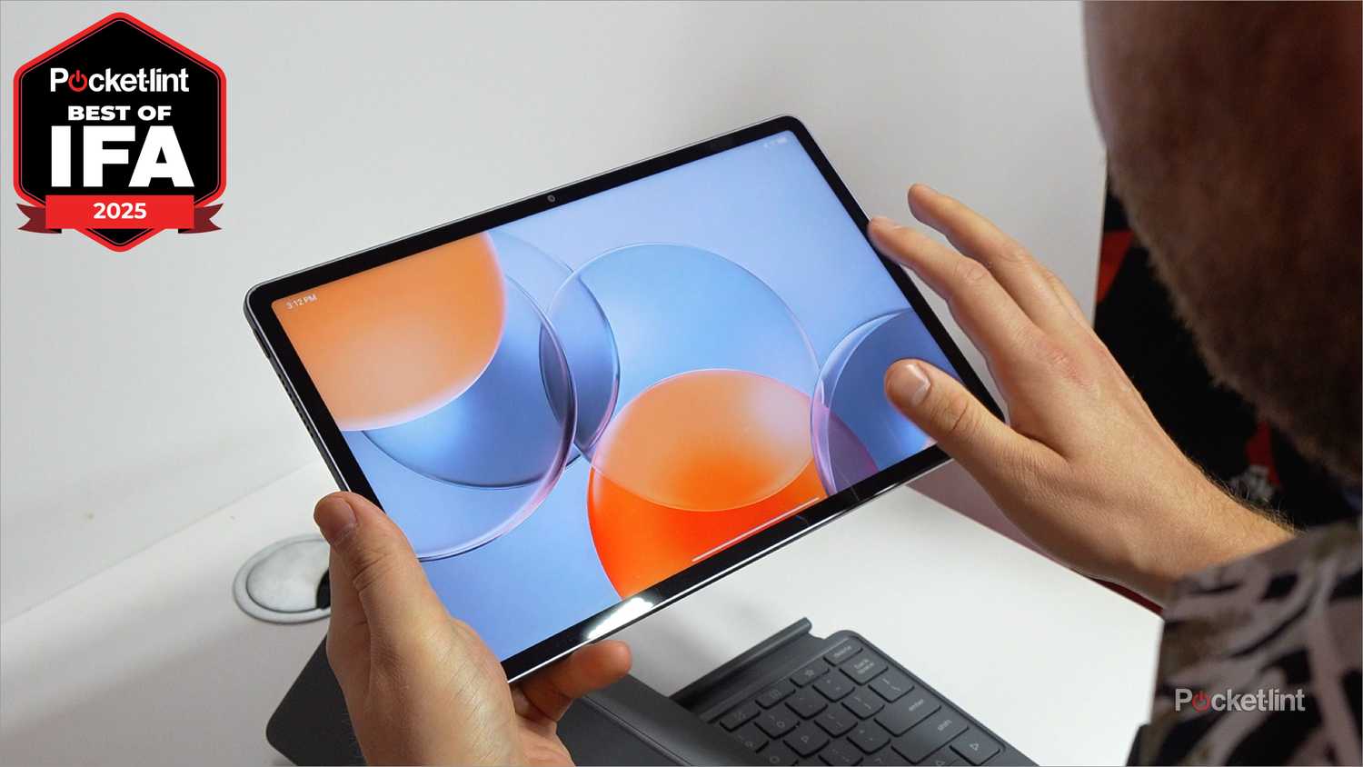 Lenovo Yoga Tab with IFA award badge