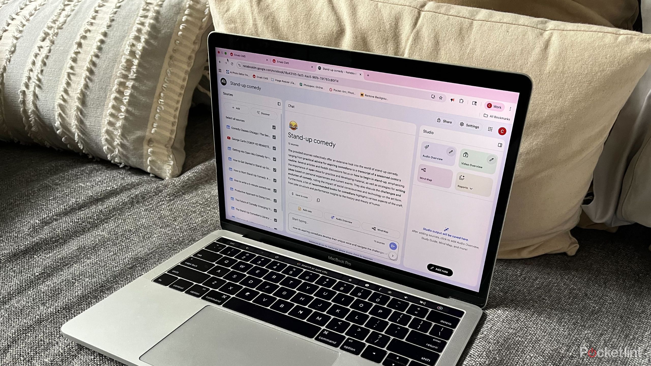 Researching stand-up comedy on NotebookLM. 