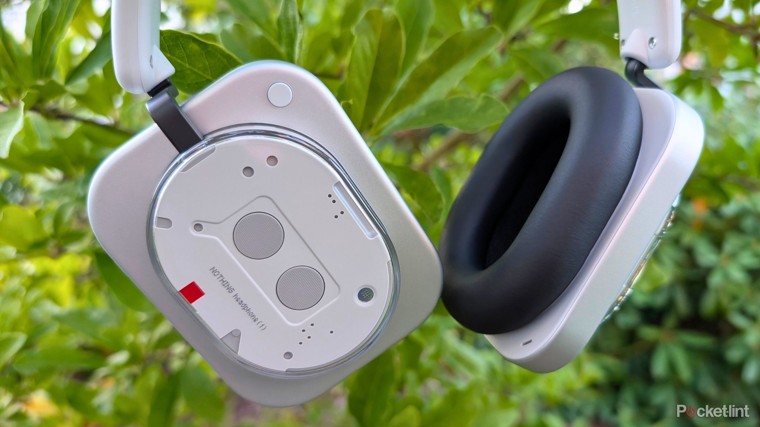 I can't get enough of the Nothing Headphone 1's supersonic