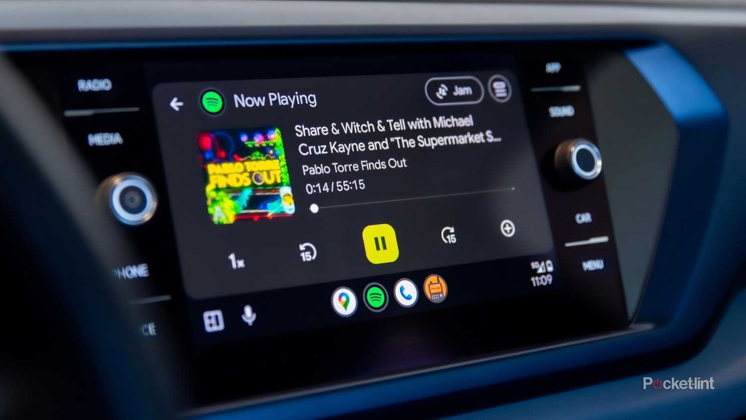 Spotify in Android Auto.