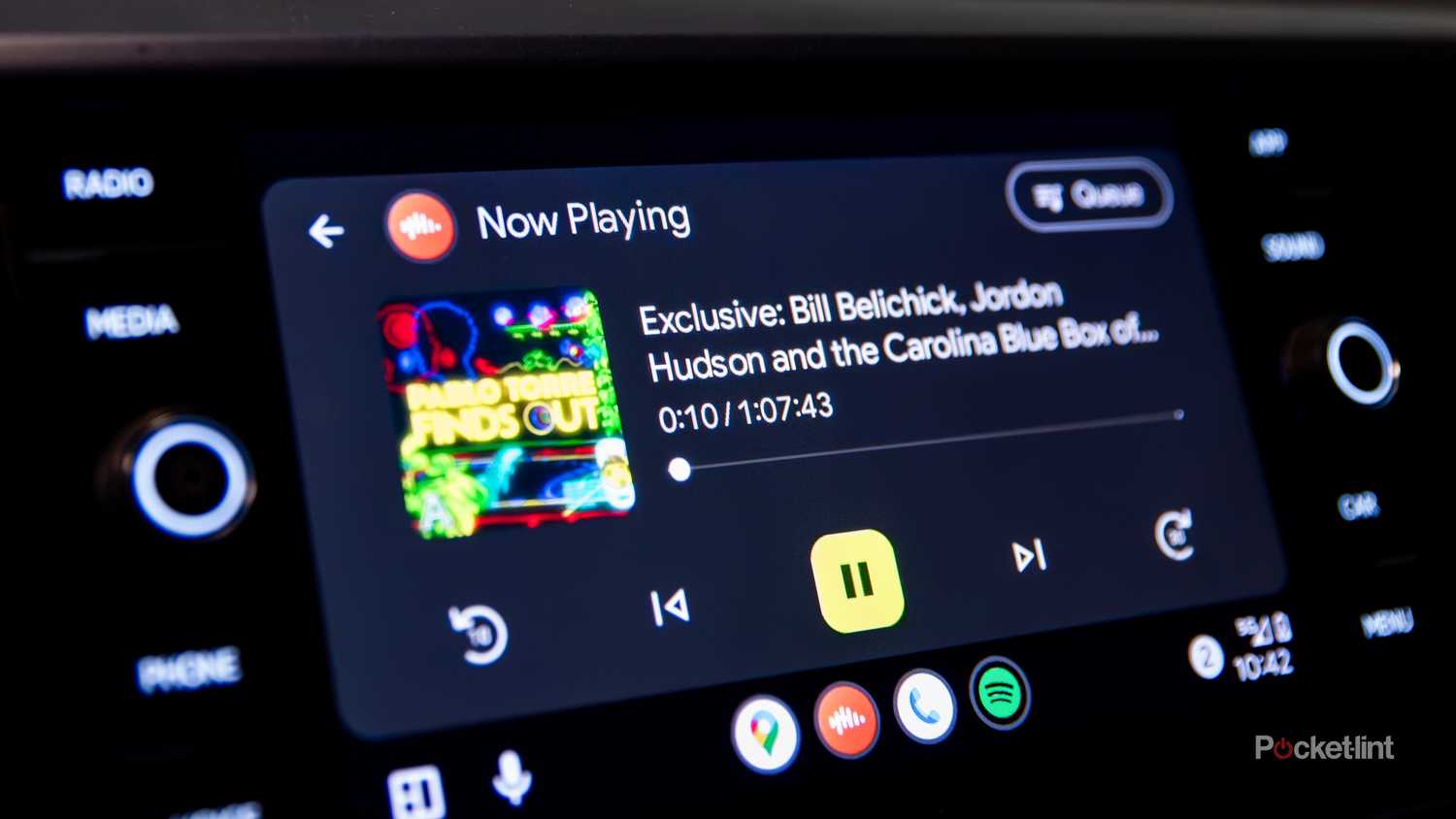 A still photo of the Castbox user interface within Android Auto. 