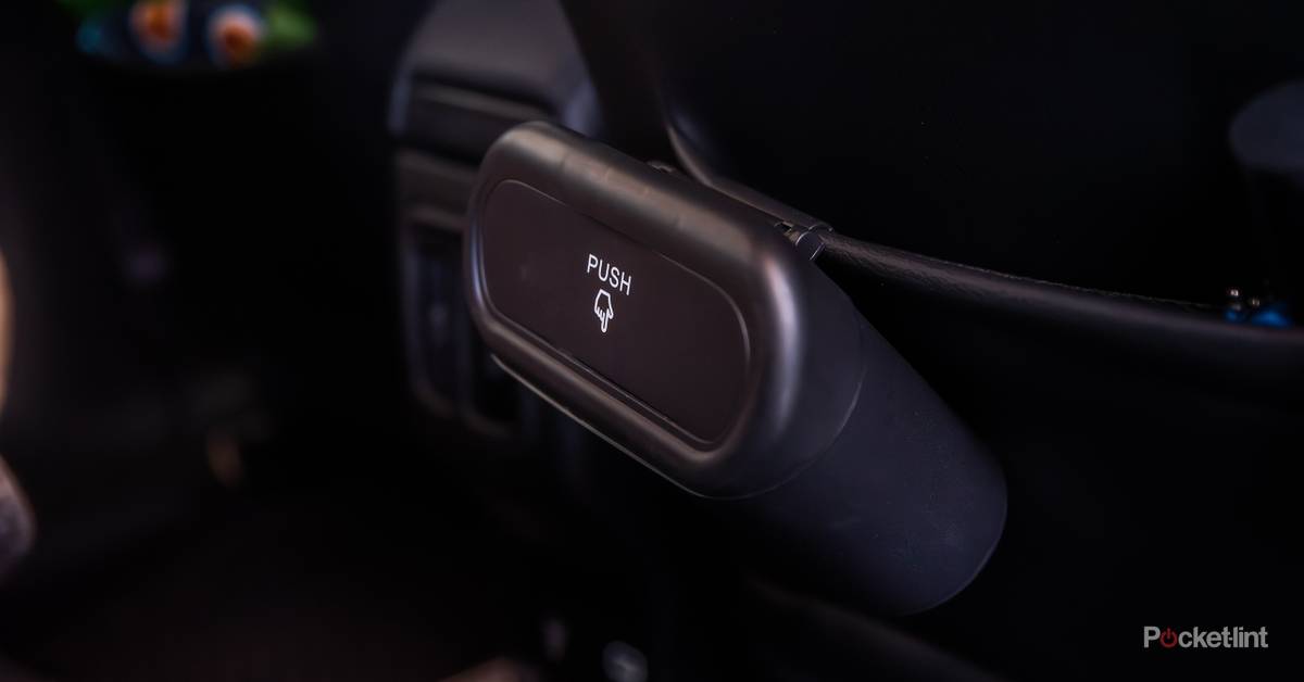 pocket-lint.com - Tanner Marlar - 4 automotive gadgets perfect for holiday gifting