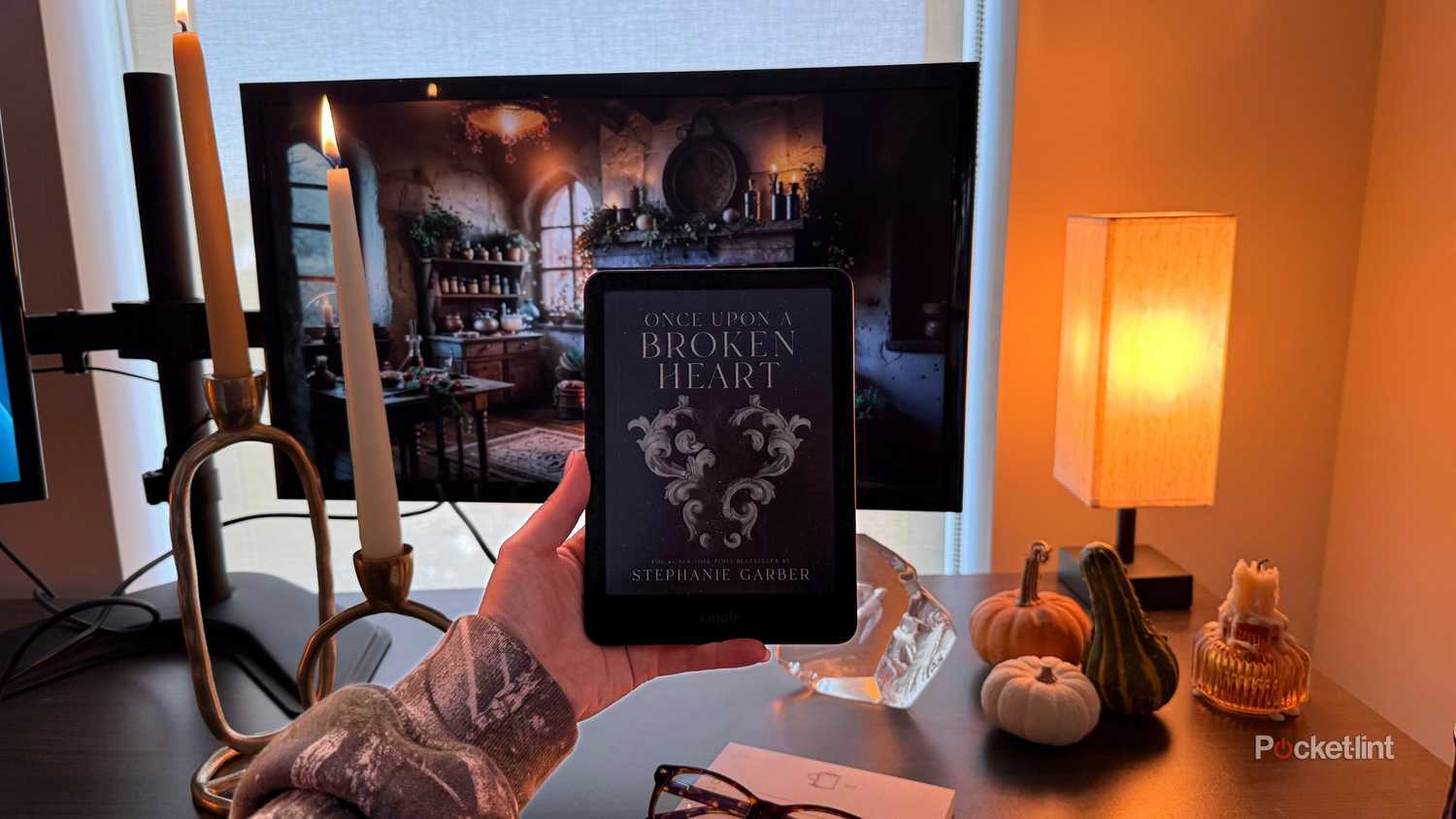 kindle-paperwhite-fall (2)