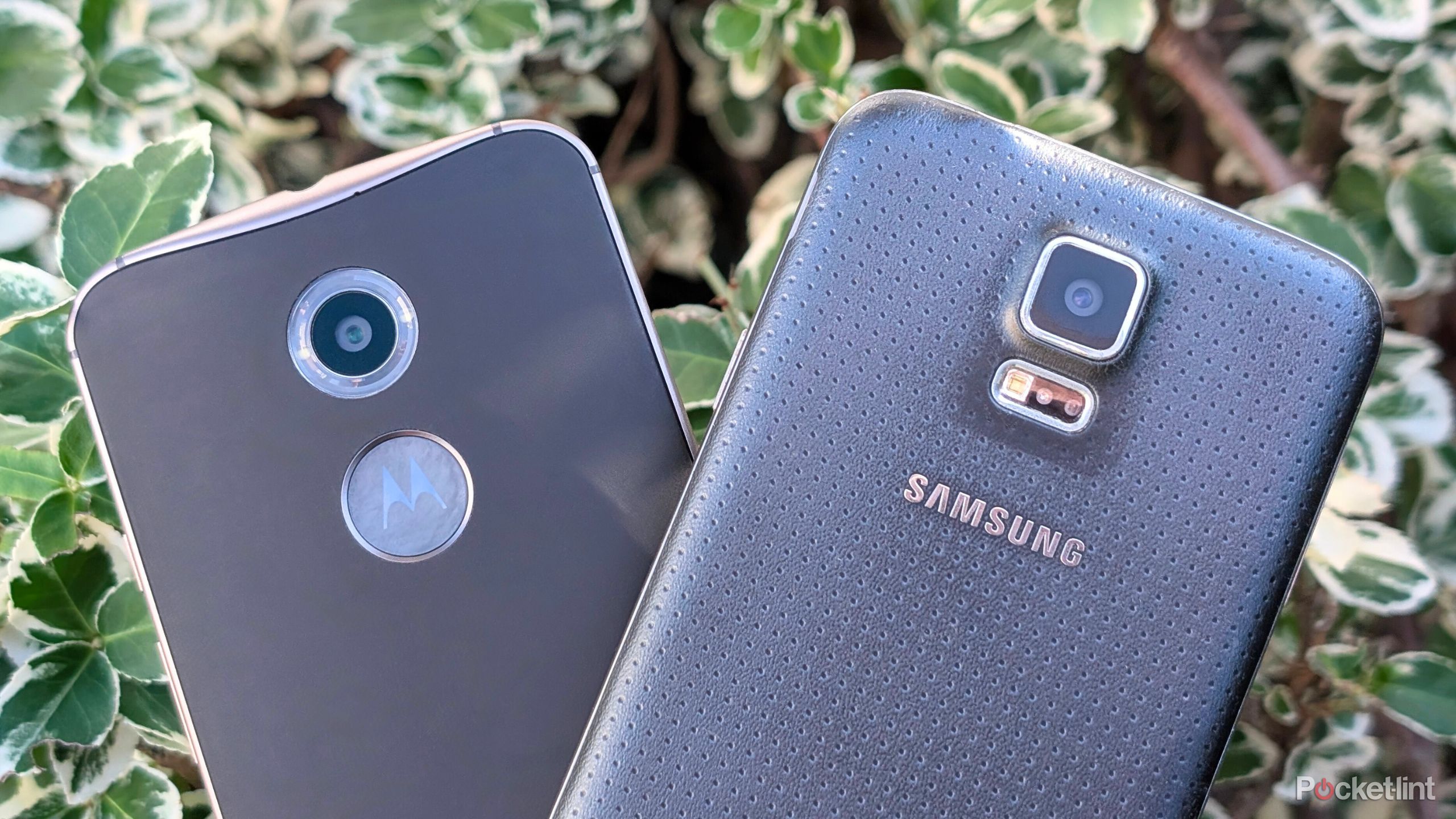 Moto X (2014) and Galaxy S5 hero image
