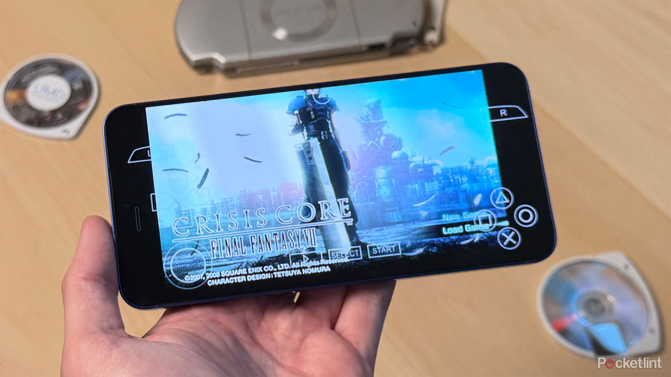PSP emulator on Android with Final Fantasy Crisis Core.
