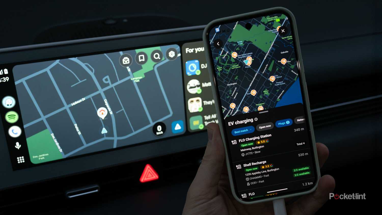 Waze running on Android Auto 