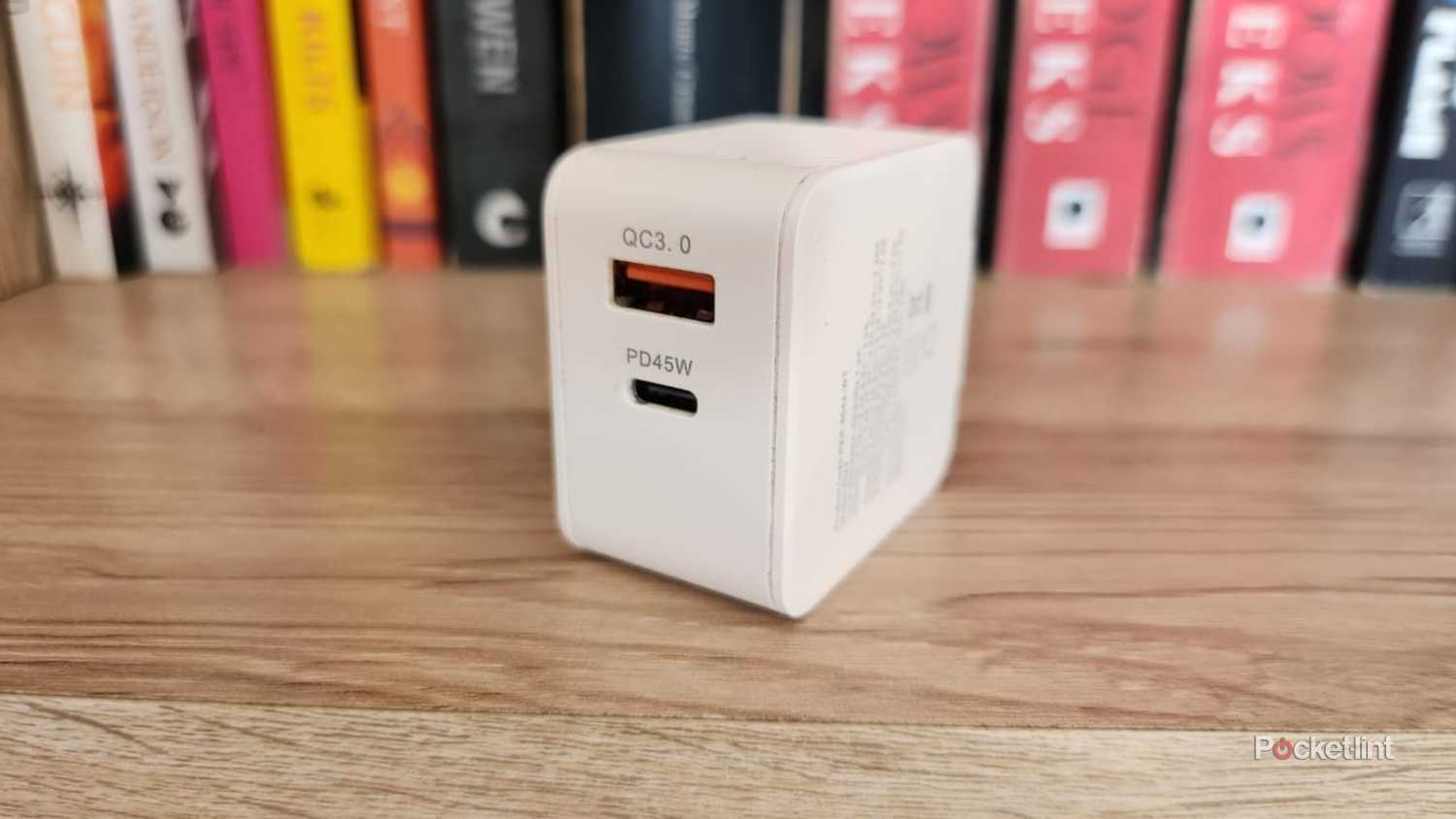 Phone charging block.