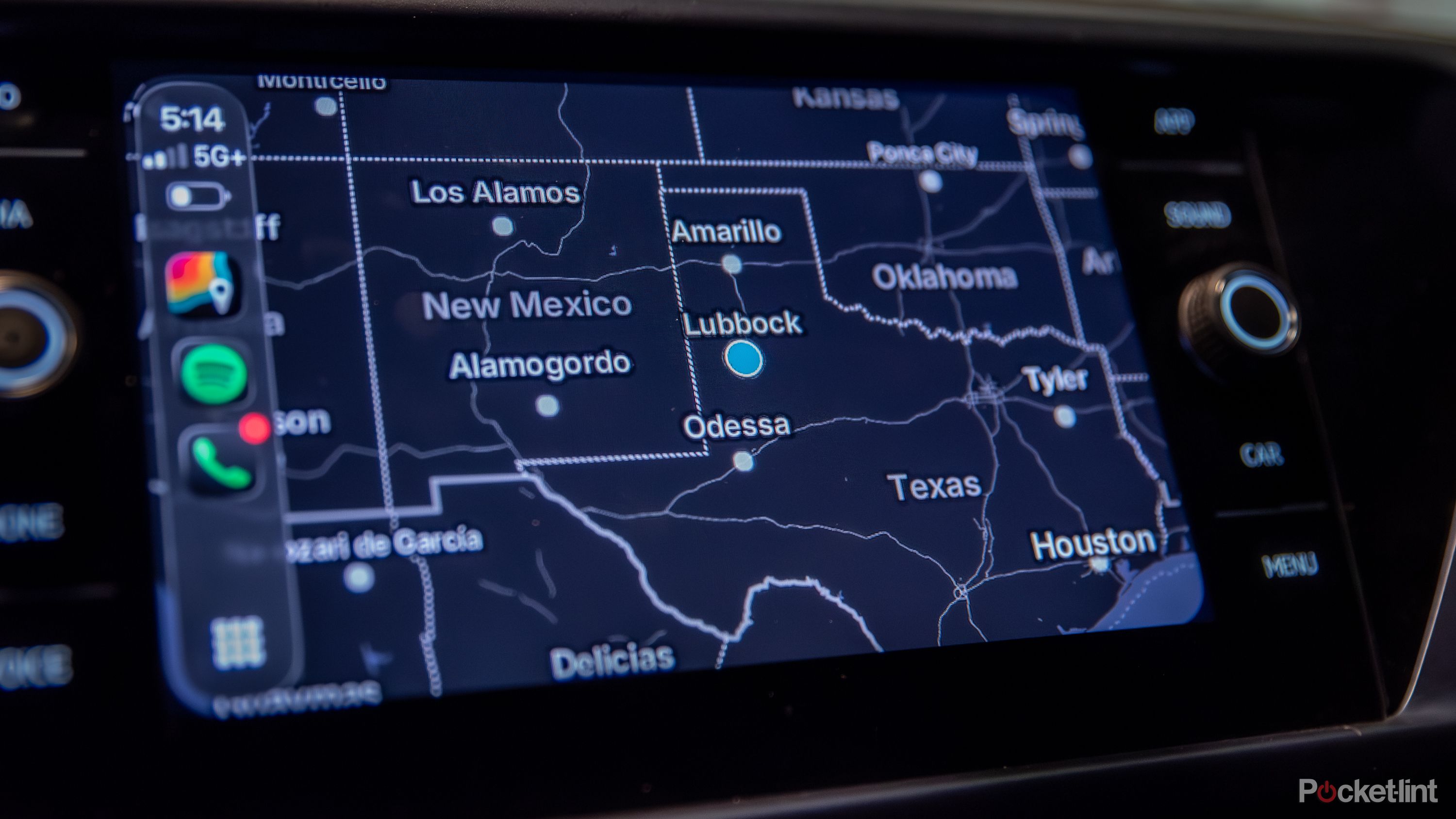 Apple carplay