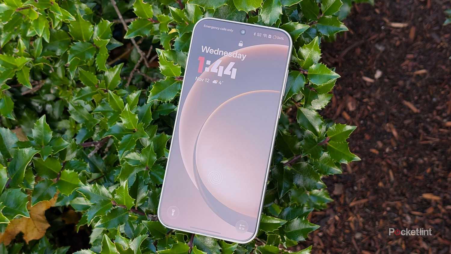 OnePlus 15 beauty shot 7