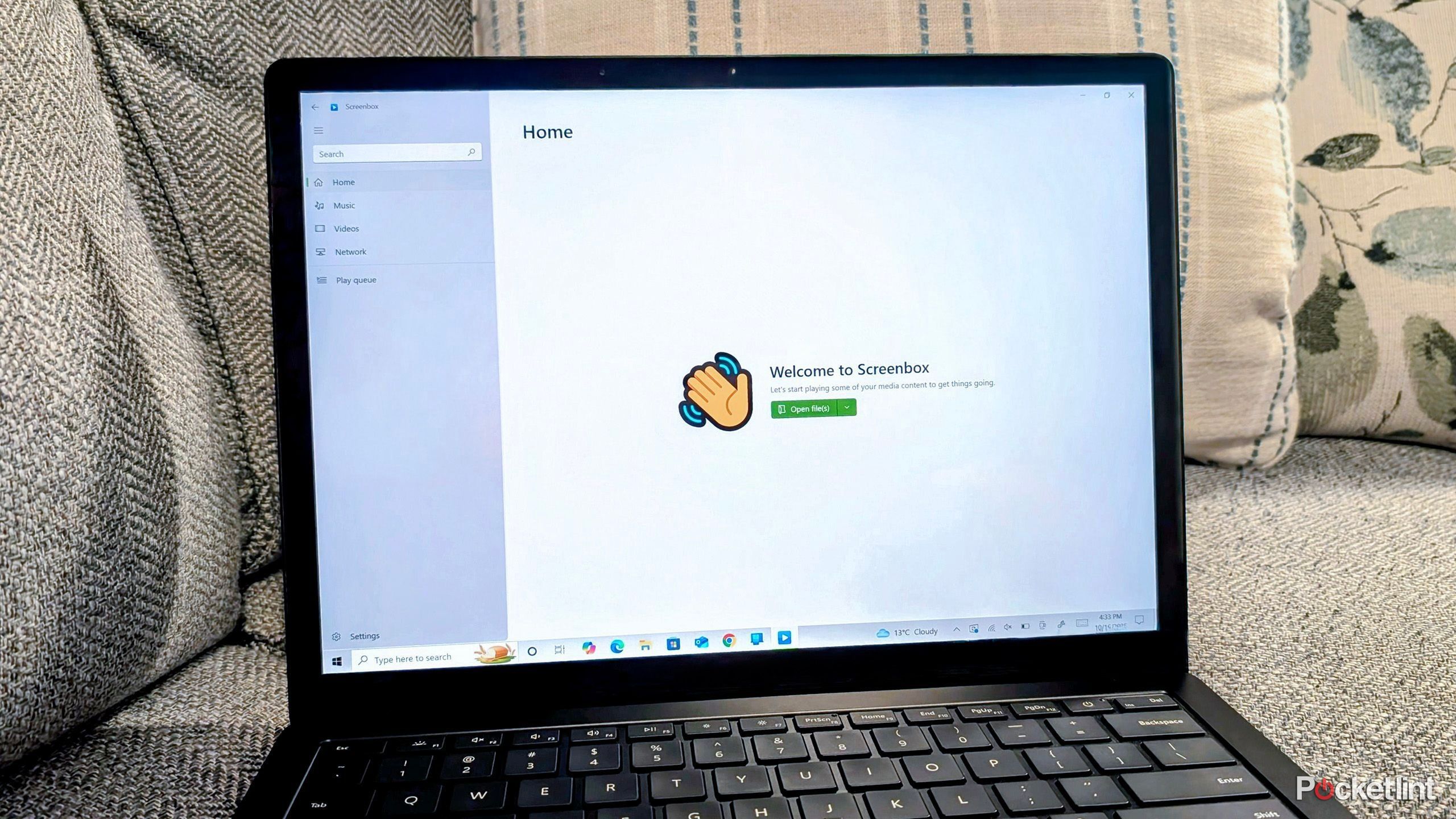 The Screenbox app running on a laptop PC.