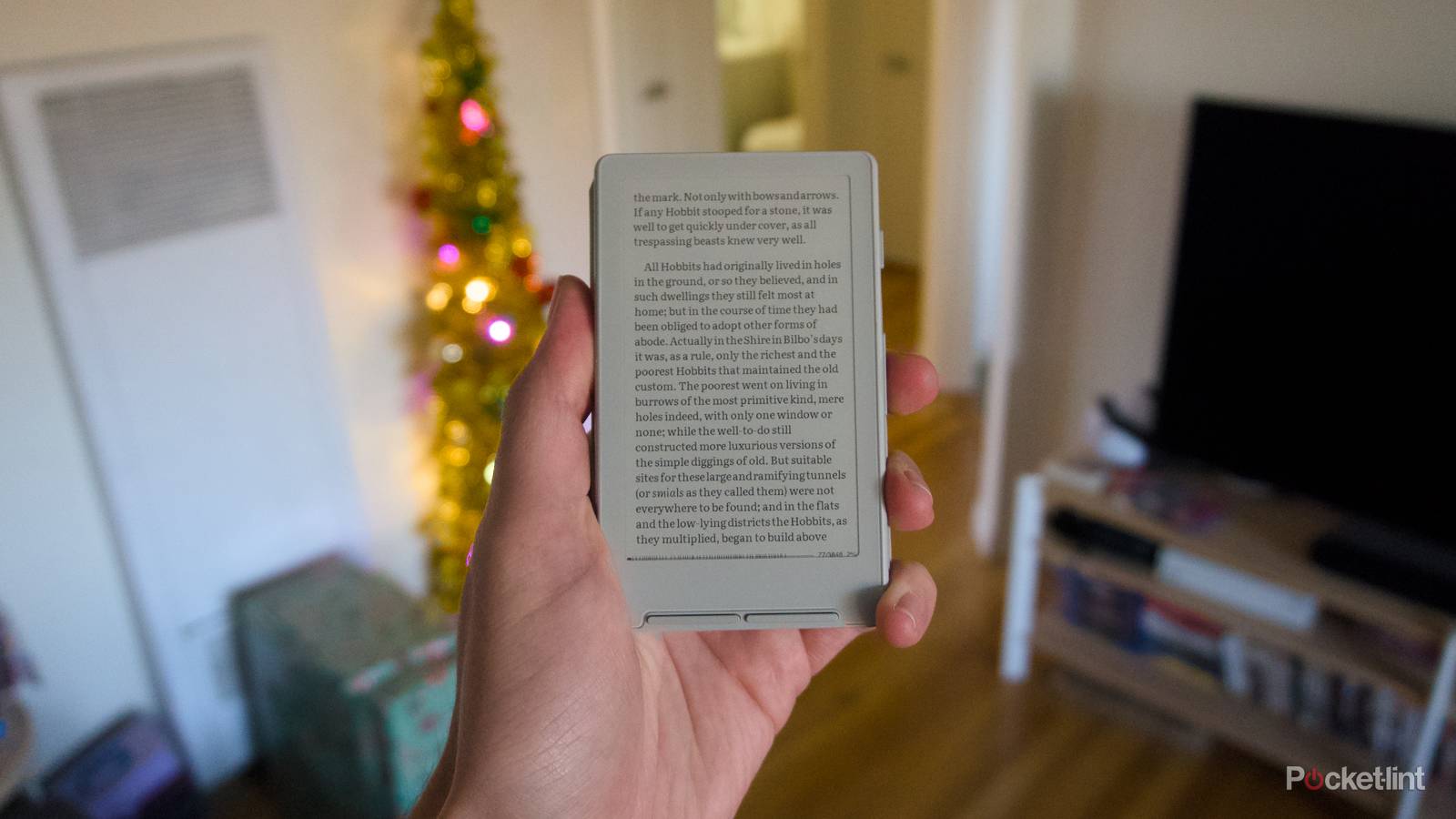 Smallest Ewriter This tiny e-reader is so small it might get lost in your pocket