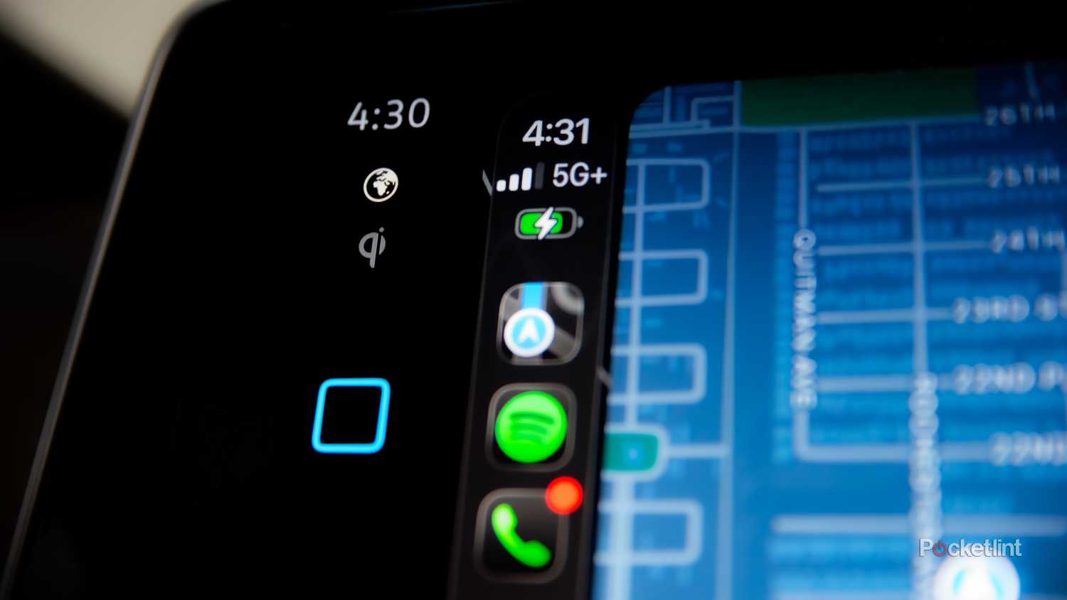 A still photo of the Qi Wireless Charger icon on a 2025 VW Atlas. 