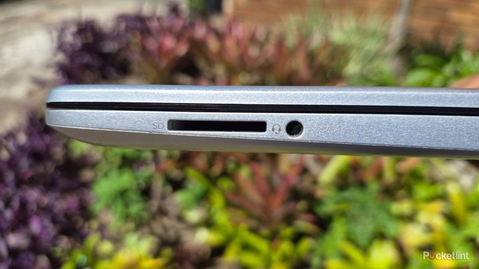 laptop 3.5mm headphone jack
