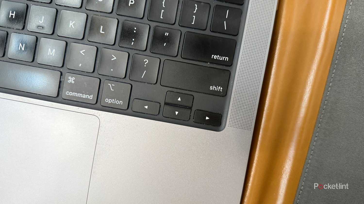 MacBook arrows. 