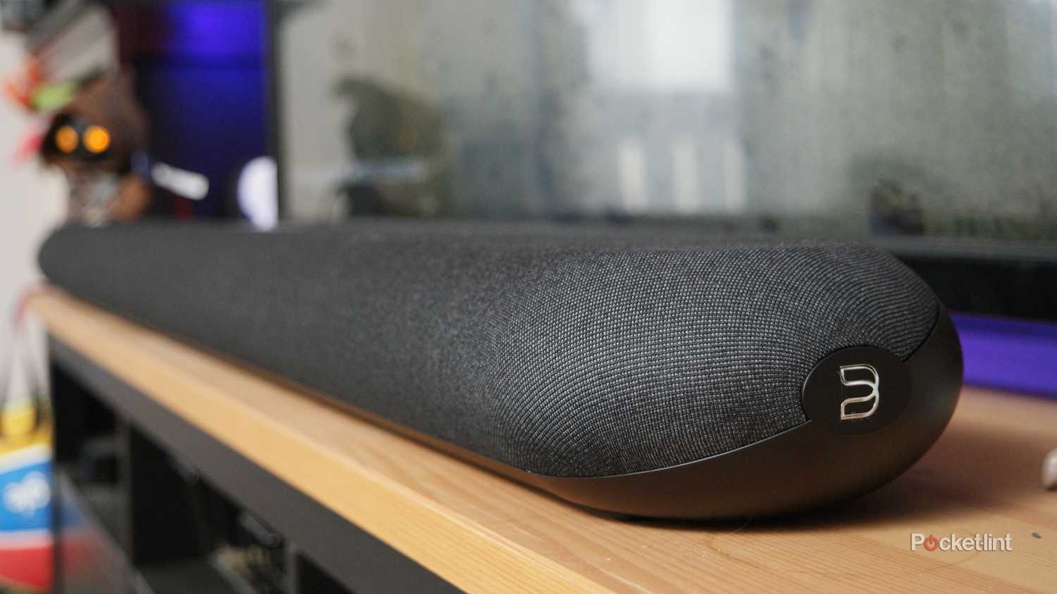 bluesound-pulse-cinema-closeup-right-side-logo