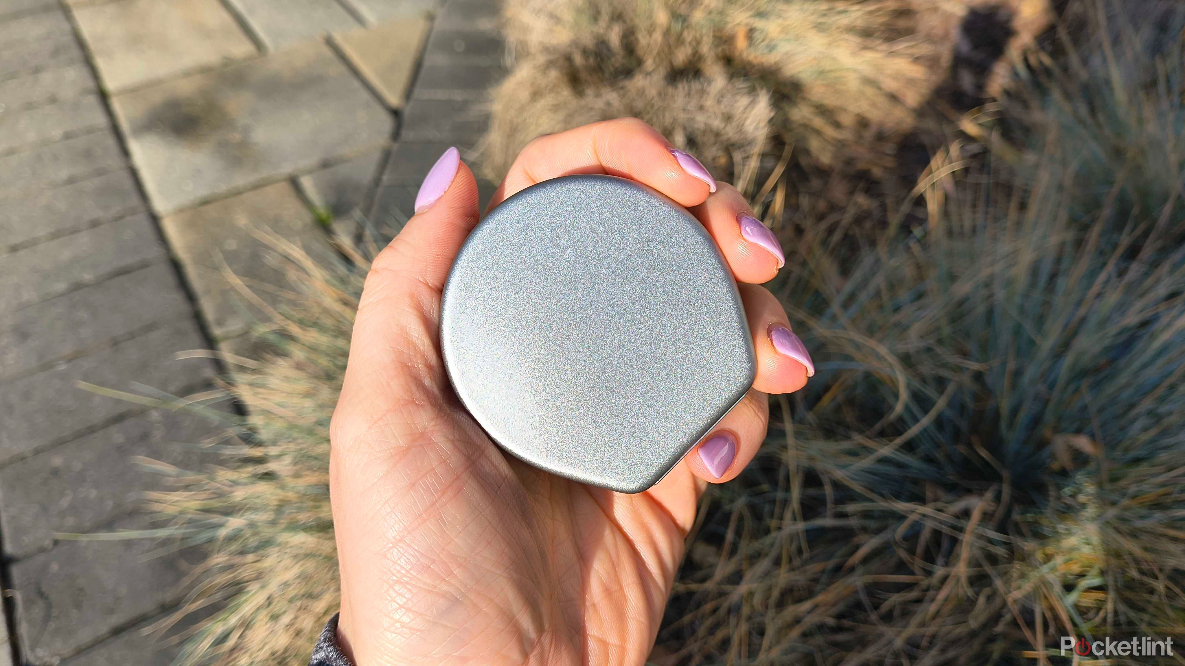 This unassuming gadget quietly solves a problem Oura Ring users know well