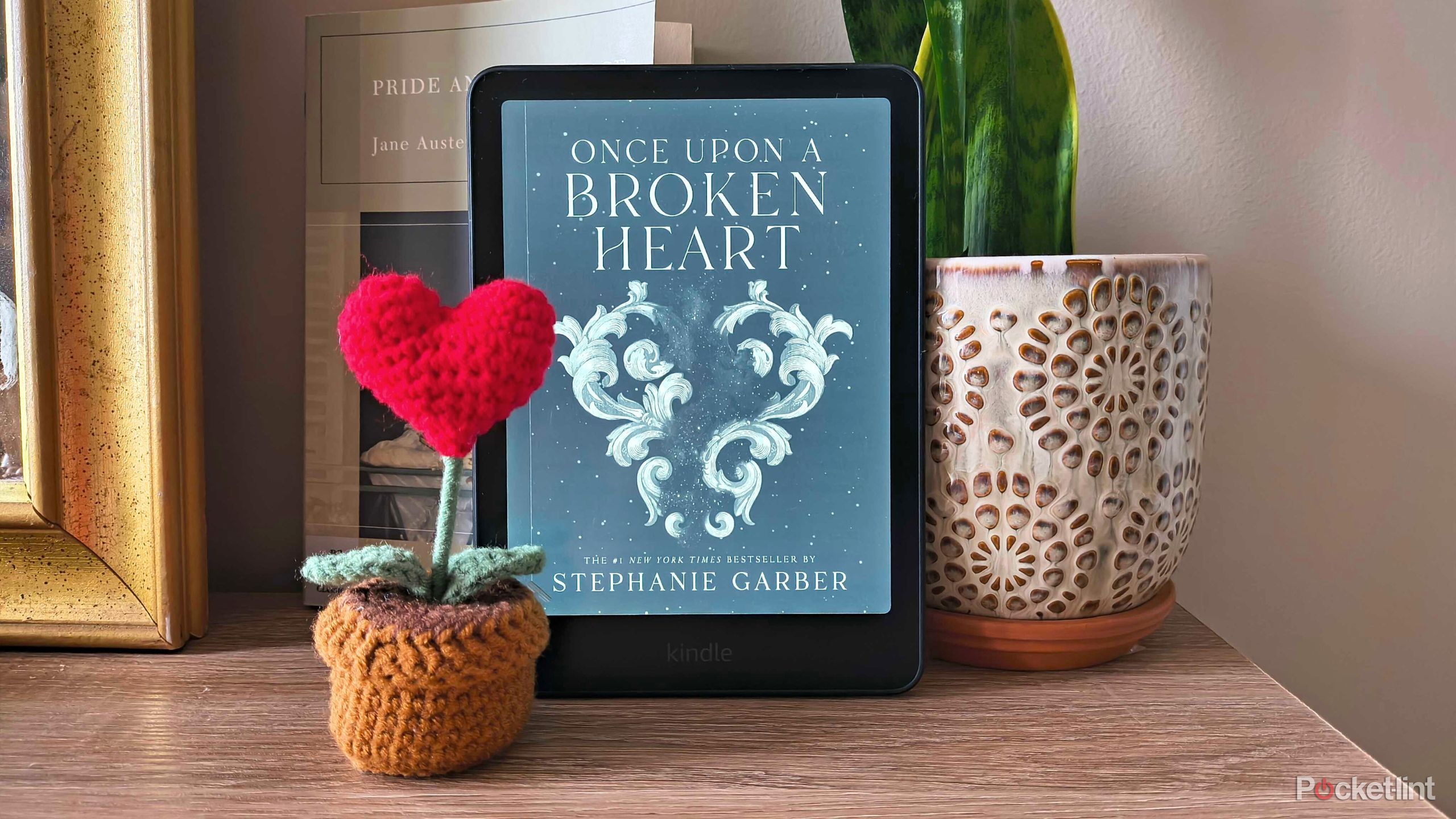 Fall in love with $50 off 2 Kindles this Valentine’s Day