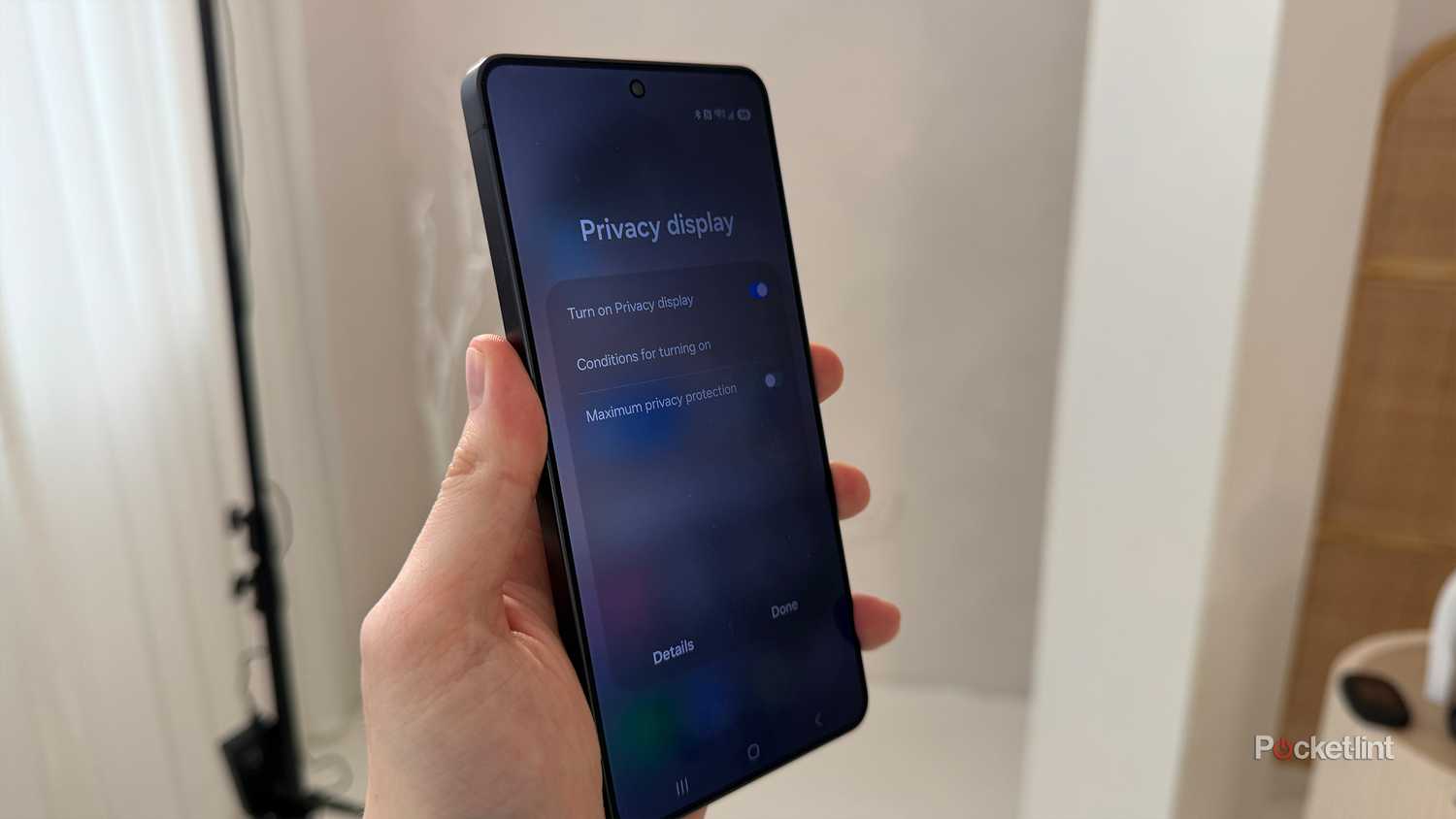 Galaxy S26 Ultra privacy display.