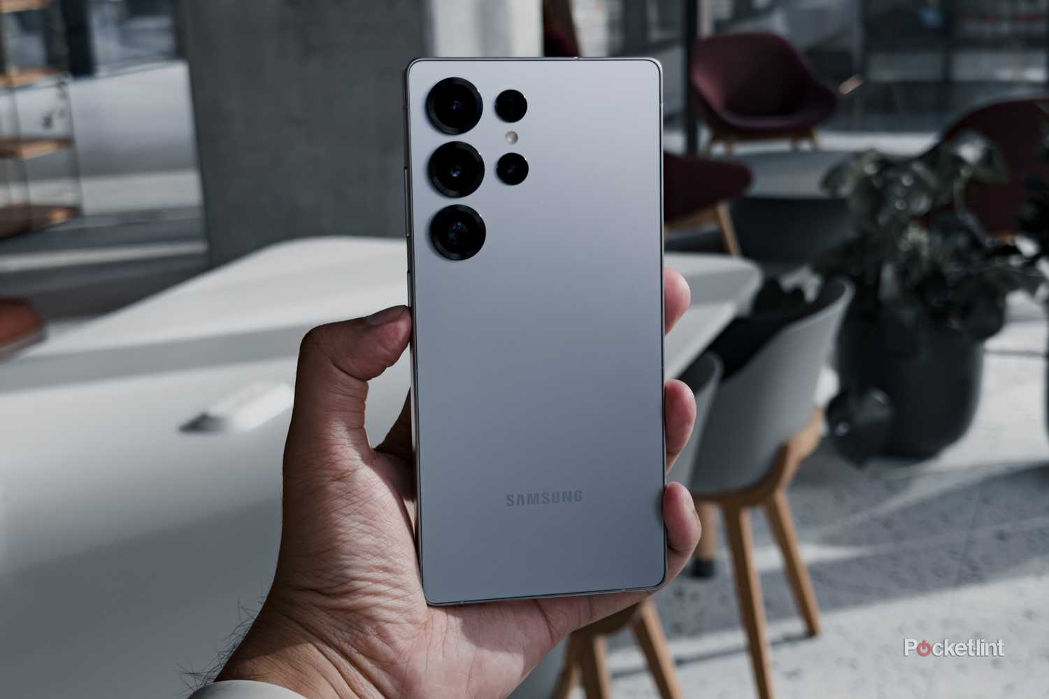 Samsung Galaxy S25 Ultra in hand