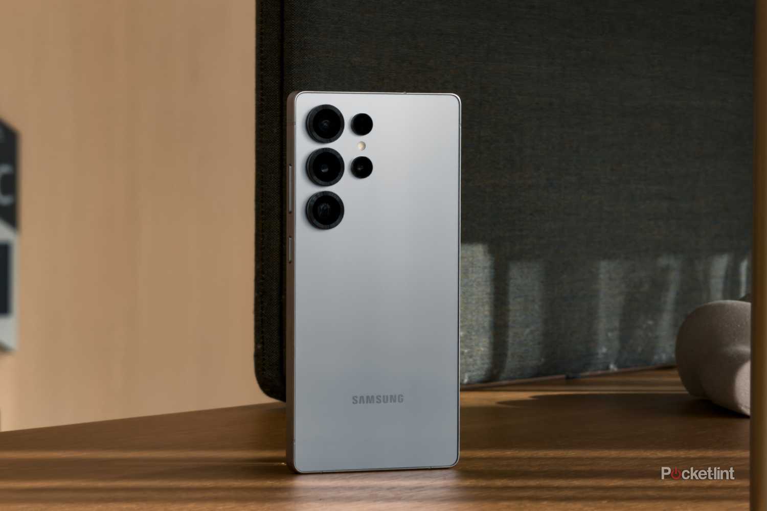 Samsung Galaxy S25 Ultra on a bookshelf-1