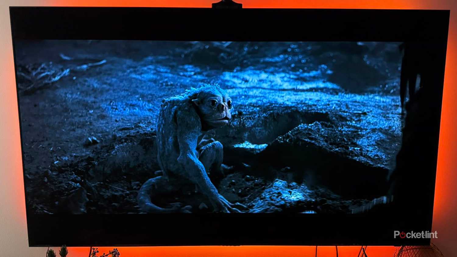 Capture d'écran de Predator : Badlands sur Disney+ sur Samsung OLED Smart TV.