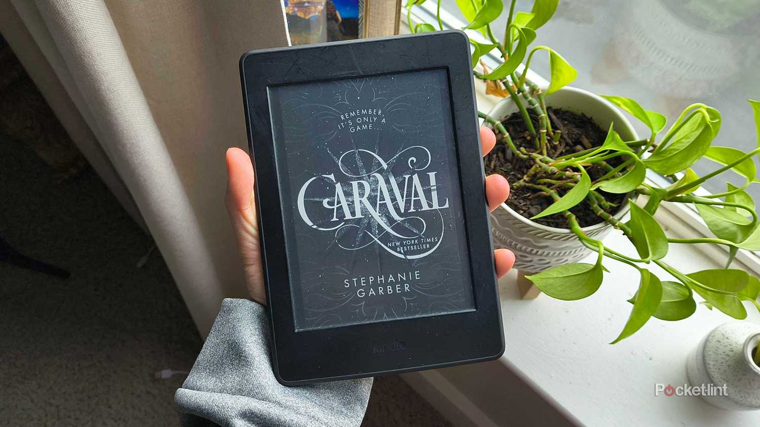 Carval cover on an old Paperwhite. 
