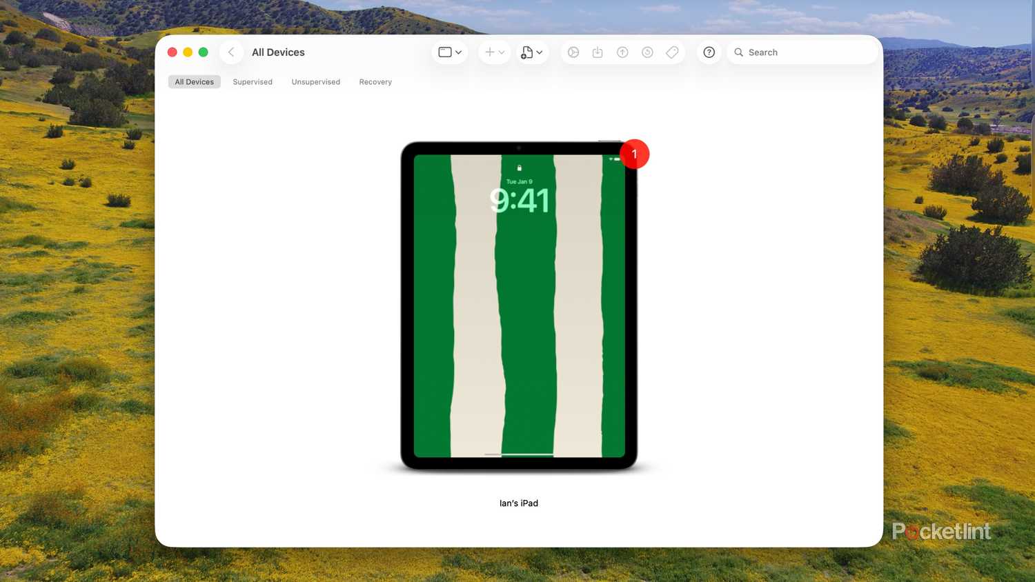 The main screen from Apple Configurator showing a connected iPad.