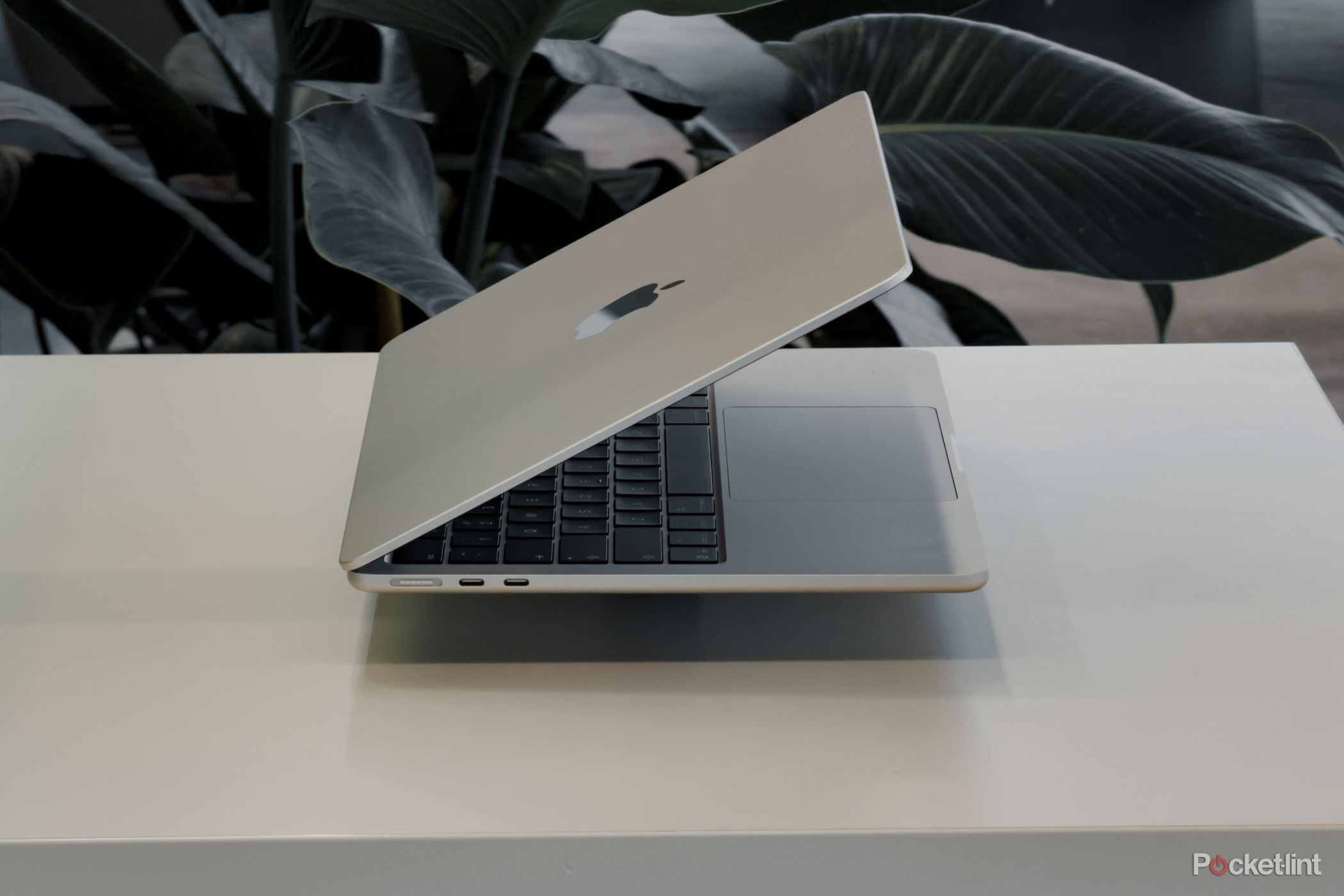 difference between normal and nike apple watch