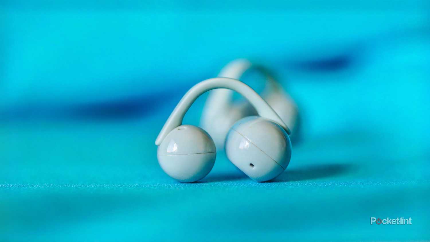 sony-linkbuds-clip-5