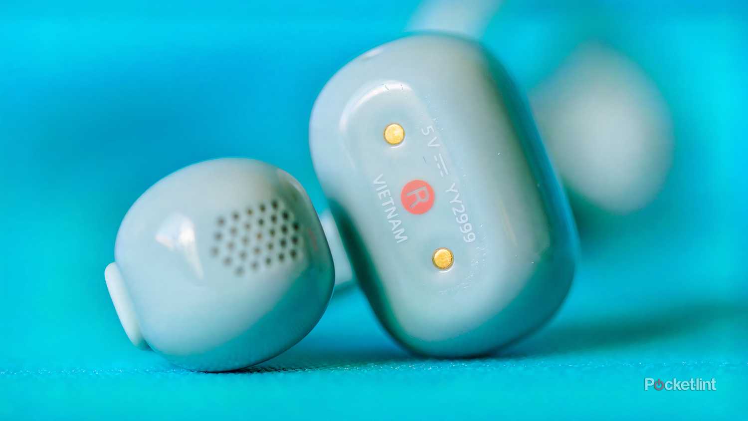 sony-linkbuds-clip-7