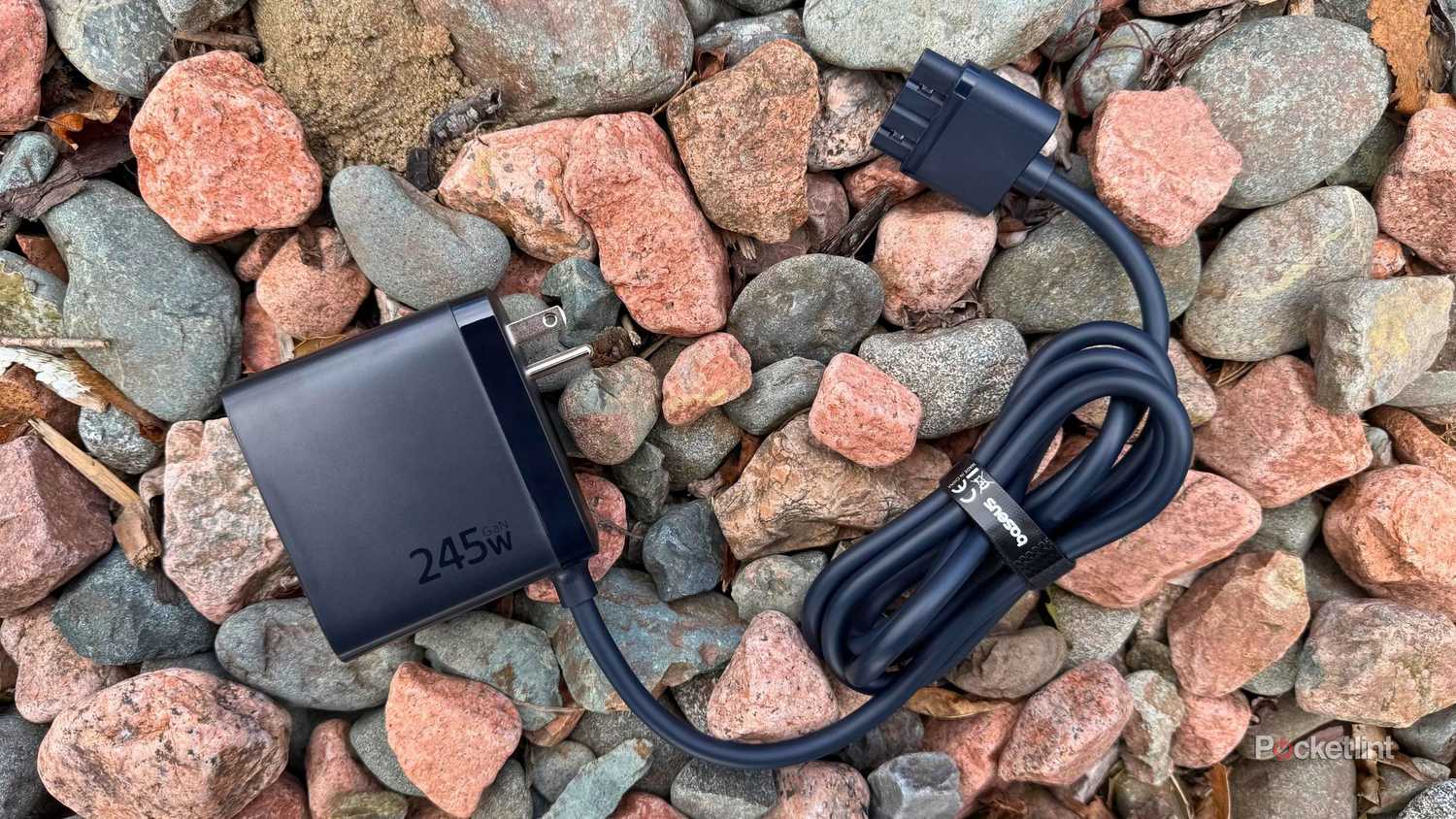 Baseus Nomos II 6-in-1 245W Charging Station beauty 11