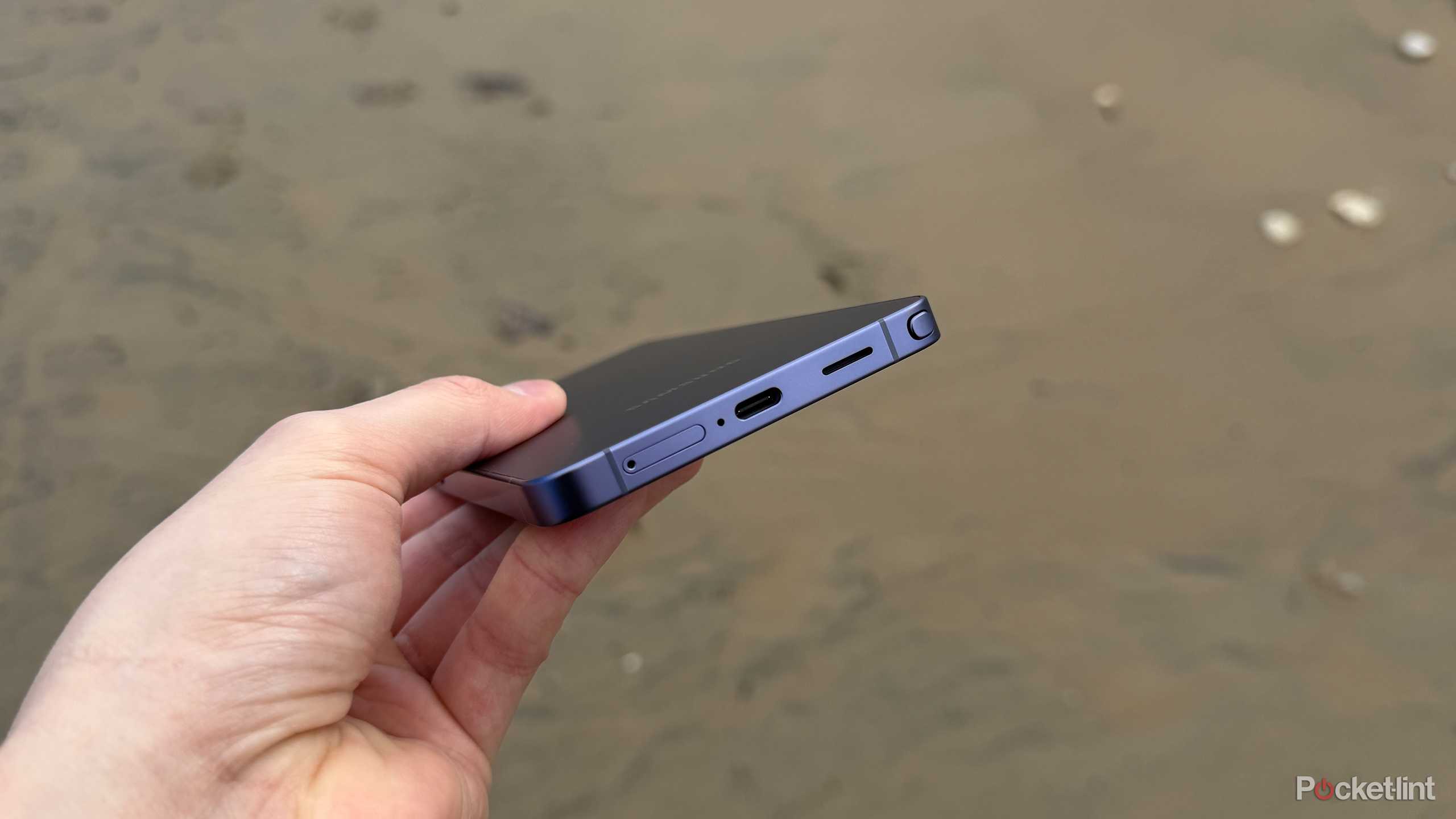Galaxy S26 Ultra USB-C port.