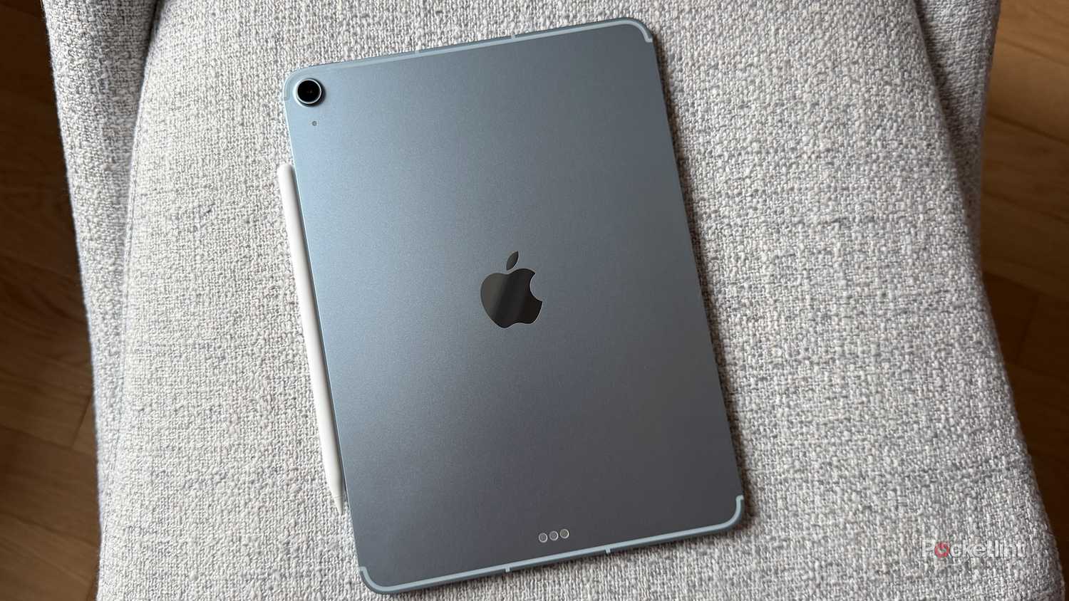 iPad Air M4 on a chair.