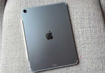 iPad Air M4 on a chair.