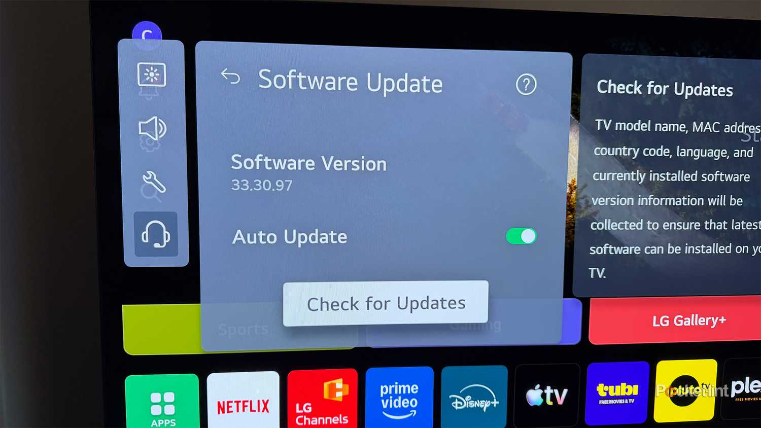 Software update on LG TV.