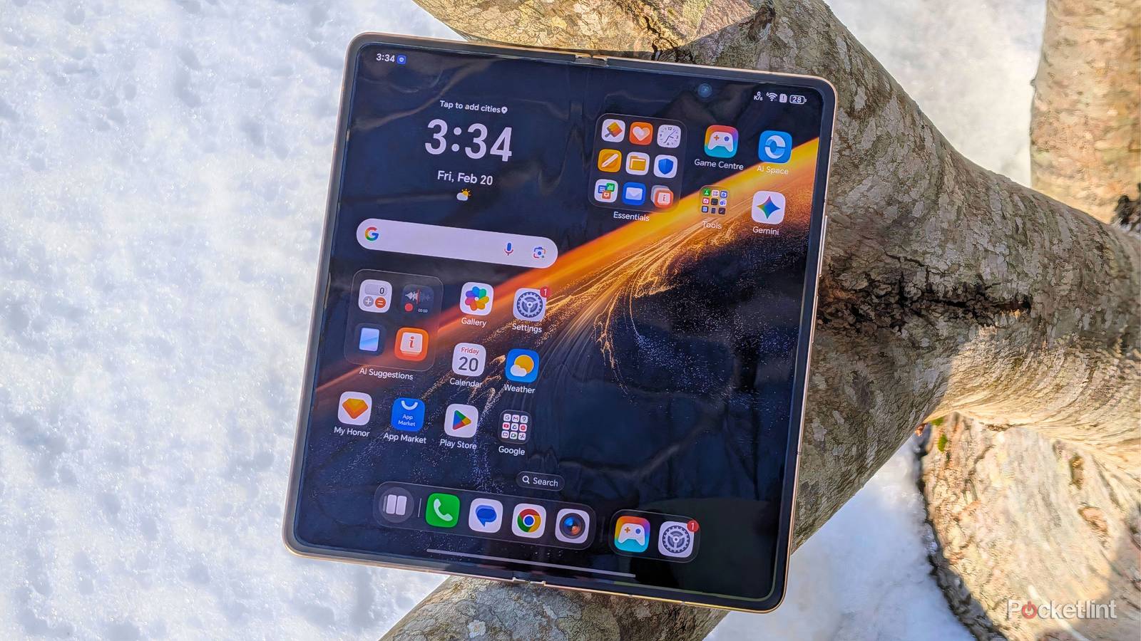 4 futuristic foldable phone features you can't find anywhere in North America