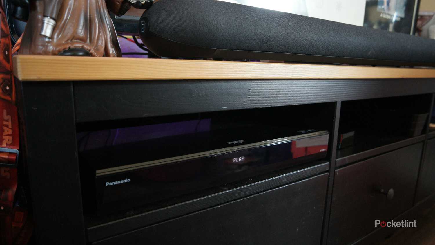 Panasonic UB820-K playing a 4K UHD Blu-ray