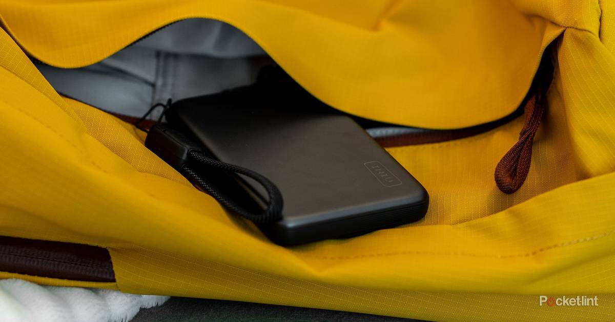 pocket-lint.com - Sponsored - Meet the INIU SnapGo Air power bank: Fast wireless charging without the bulk