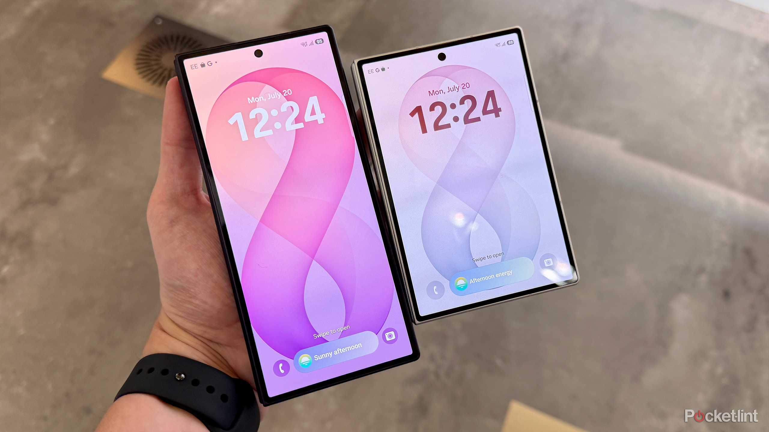 galaxy-z-fold-8-8-ultra-cover-displays