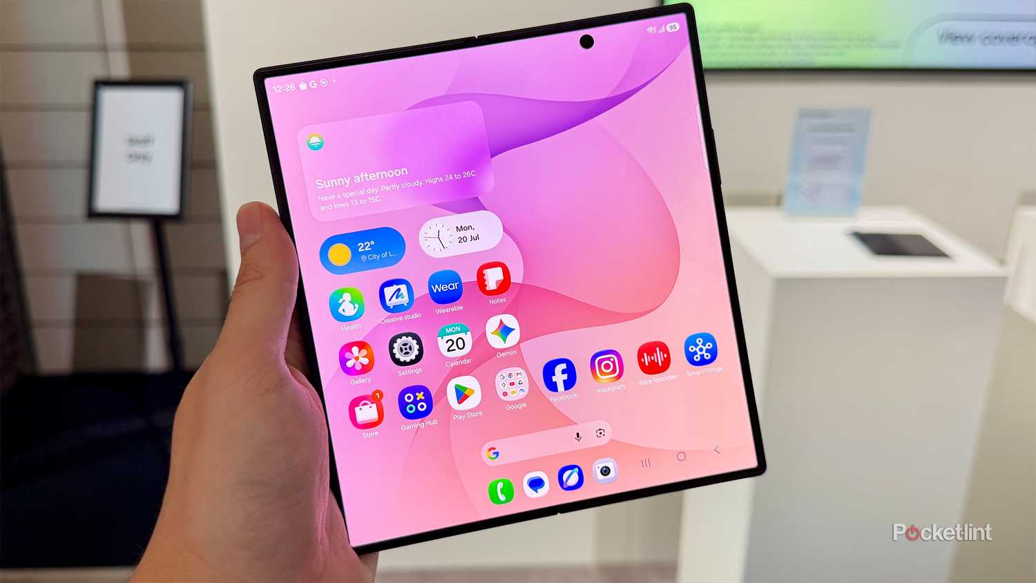 Galaxy Z Fold 8 Ultra screen.