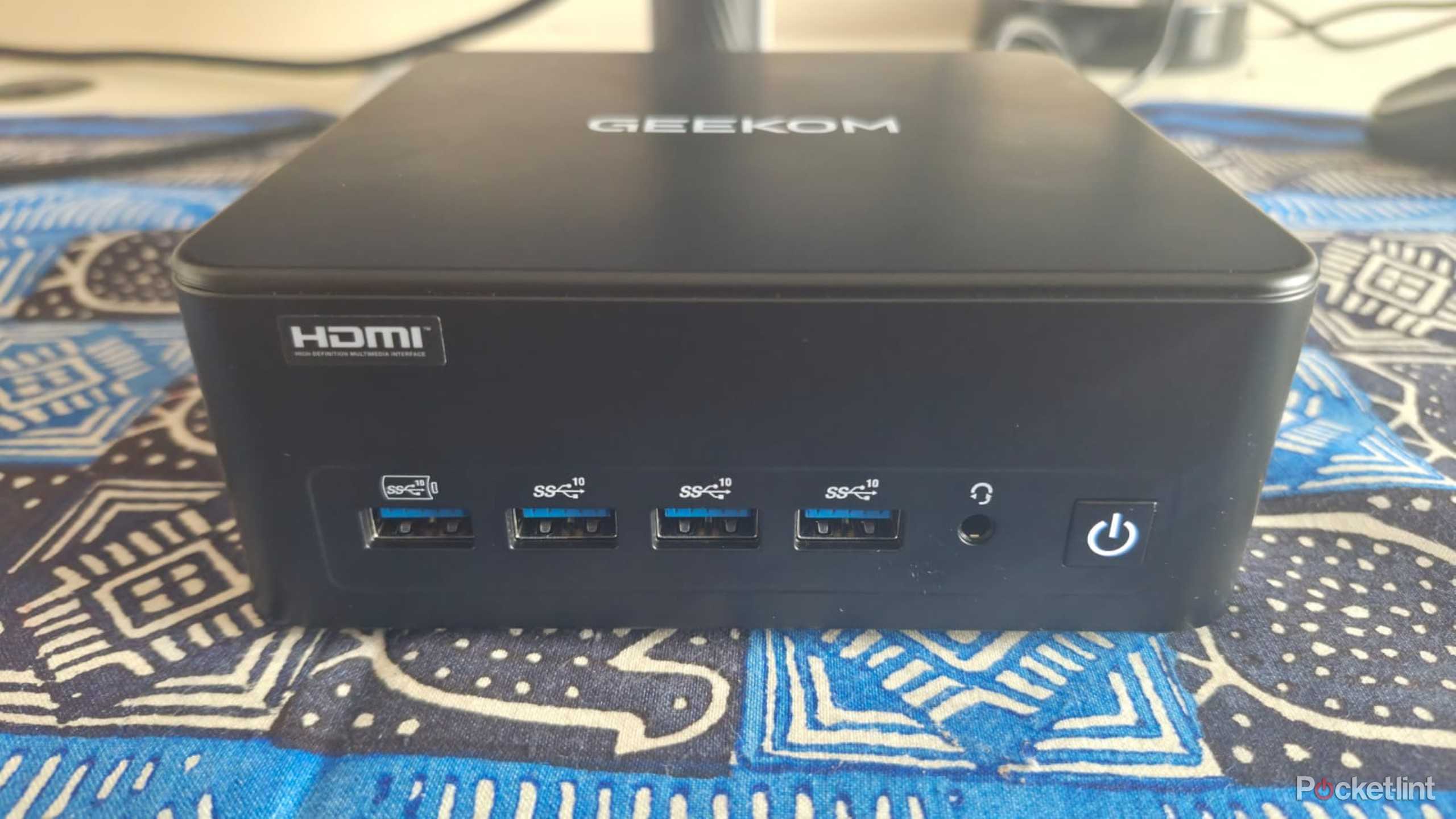 Geekom IT13 Max f ports 3