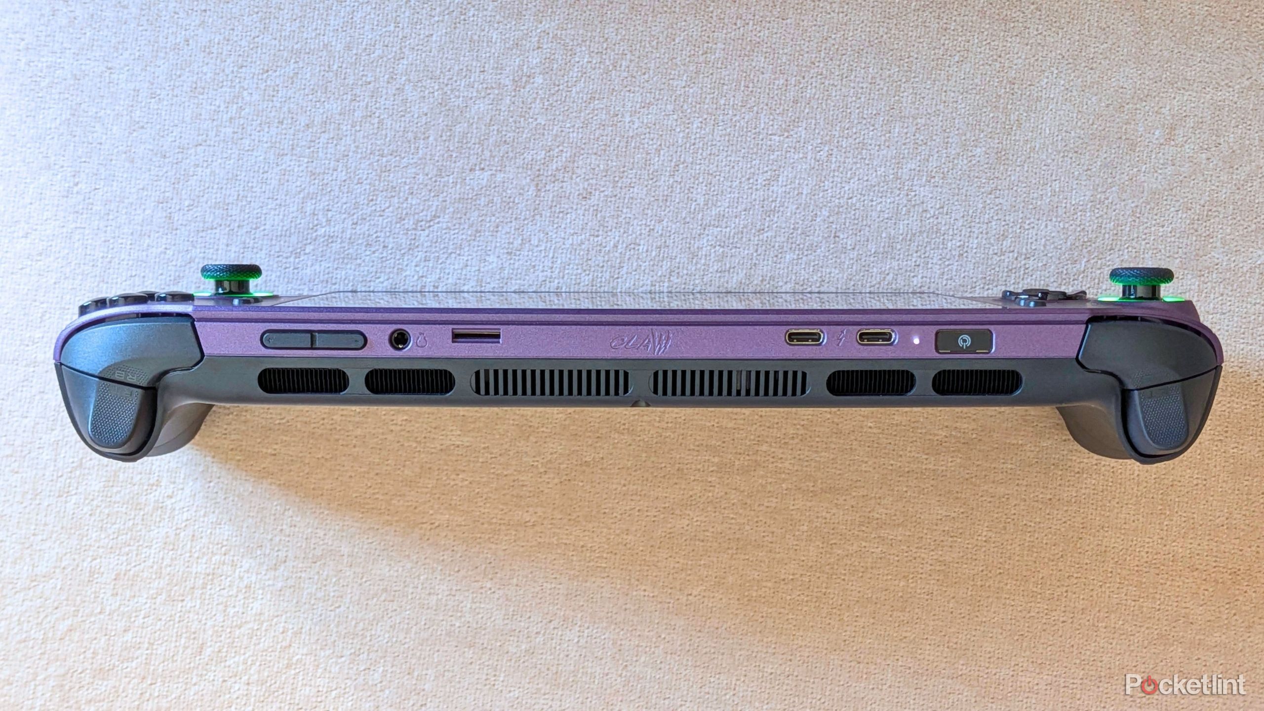 MSI Claw 8 EX AI+ beauty 8