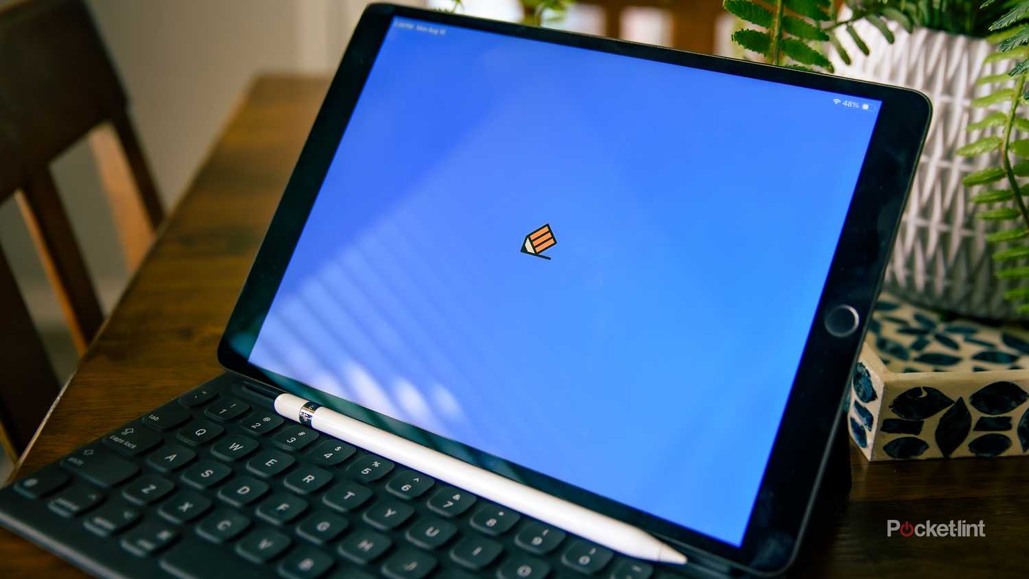 A still photo of the Notability loading screen on an iPad Air. 