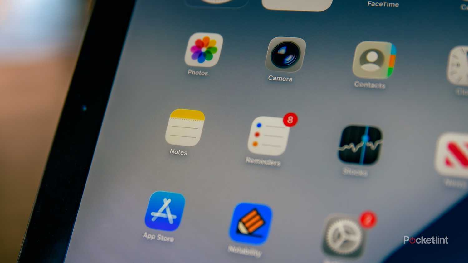 A still photo of the Apple Notes app on an iPad home screen.