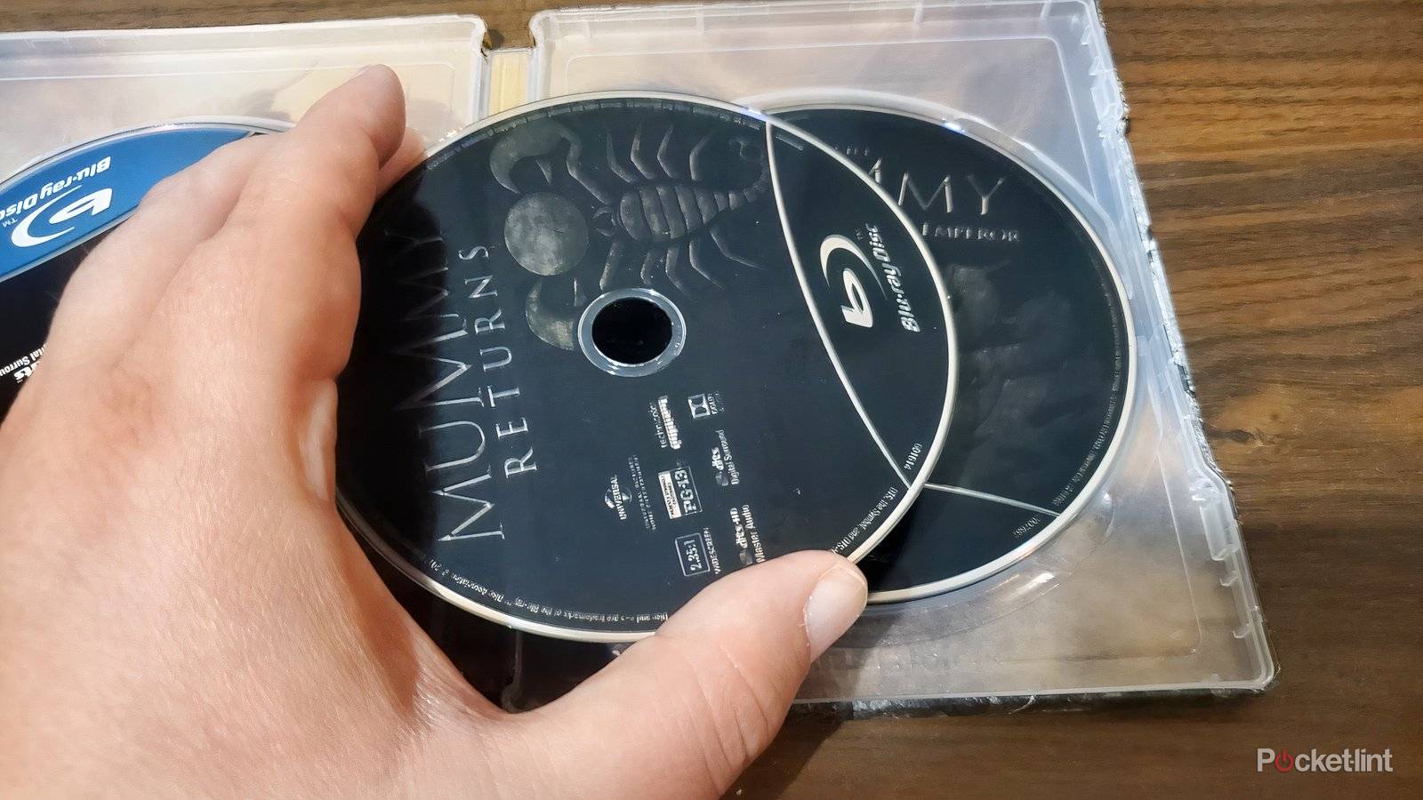 Stacked disc cases are scratching your blu-rays, and you should do something about it Stacked disc cases are scratching your blu-rays, and you should do something about it