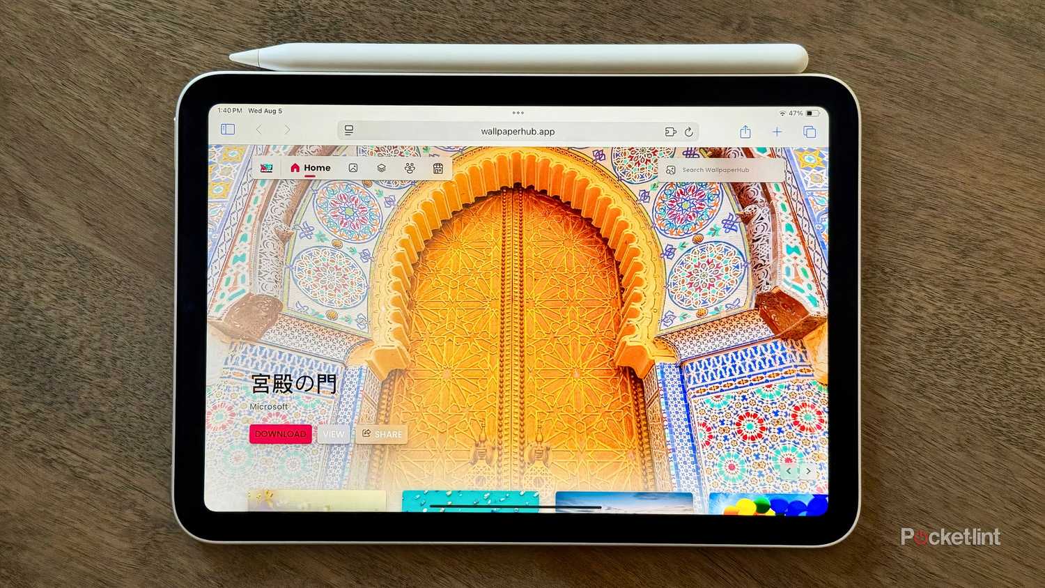 WallpaperHub running on an iPad mini.